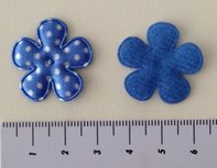 25mm bloemetje blauw satijn met witte stip