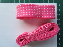 bosje biaisband: roze met witte stippen