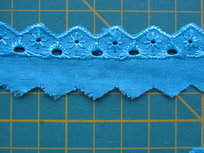 broderie smal, blauw/ turquiose