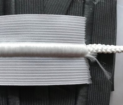taille-elastiek 5 cm breed met koord in het midden: wit/HALVE METER