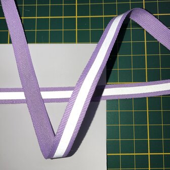 1 cm breed ribsband met reflecterende streep op lila