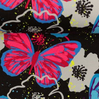 Fiete softshell: kleurige vlinders op zwart 