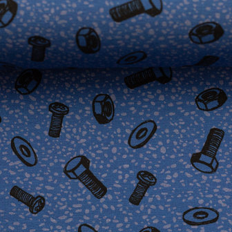 Happy Metal: tricot met bouten, moeren en ringen op blauw