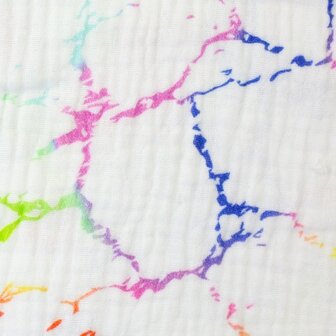 Thea: hydrofiel met abstracte tekening in regenboogkleuren