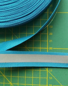 2 cm breed ribsband met reflecterende streep op turquoise