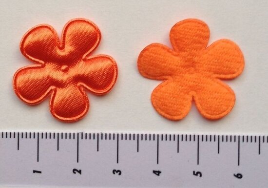 25mm bloem, oranje met randje