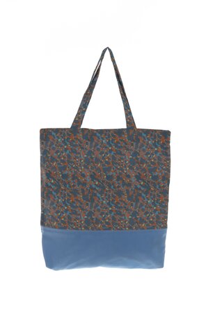 Dunne geplastificeerde katoen vlekken in terracotta, jeanskleur en blauw (nog ca 150 cm)