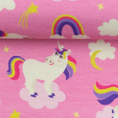 Prinzessin Phantasie , tricot roze met eenhoorns, regenbogen, wolkjes en vallende sterren.