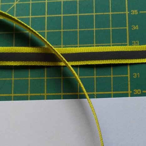 1 cm breed ribsband met reflecterende streep op geel 