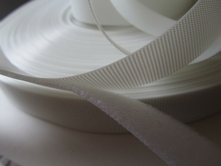 dun zacht en soepel klittenband, 2 cm breed, wit 