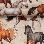 Kim: 100 % katoenen poplin met paarden Kim: 100 % katoenen poplin met paarden