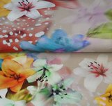Stenzo: digitaal bedrukt: tricot met veel lelies! Stenzo: digitaal bedrukt: tricot met veel lelies!
