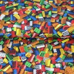 Stenzo: tricot met lego steentjes. Stenzo: tricot met lego steentjes.