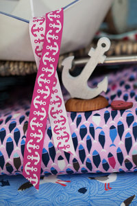 Ankerband fuchsia-wit uit de On The Open Sea-serie van LilaLotta  