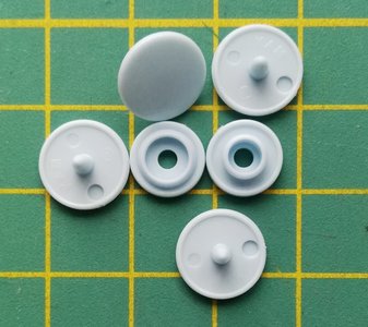 kleine snaps lichtblauw MAT /B20M16