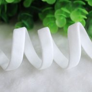 elastisch fluweelband wit ,1cm breed